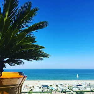 Select & - 4* Riccione